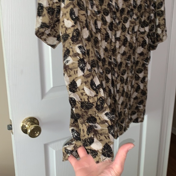 Metro concepts short sleeves shirt bottoms down, size XXL. - Picture 5 of 7